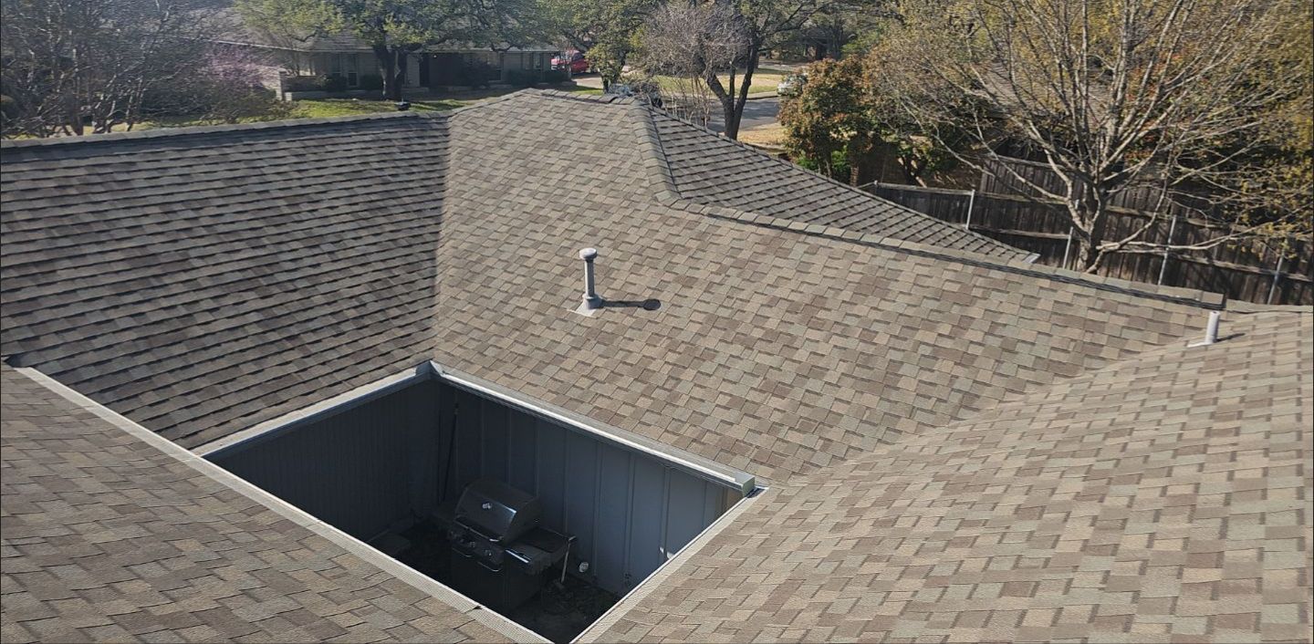 Architectural shingle roof installed by Bert Roofing on Middle Downs in Lake Highlands, Dallas